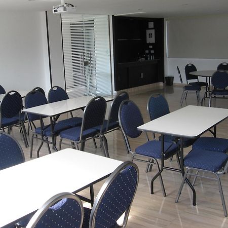 Aw Hotel Sport Cali Bagian luar foto